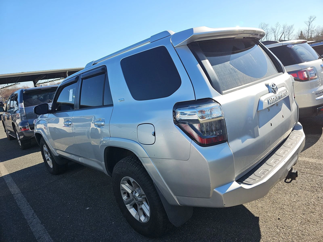 Toyota 4runner 4.0* V6* ПОДГРЕВ* КАМЕРА* КЕЙЛЕС* LANE* ASSIST - автомобили, коли, обяви за нови и употребявани 3