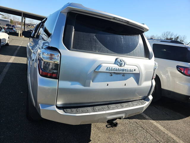 Toyota 4runner 4.0* V6* ПОДГРЕВ* КАМЕРА* КЕЙЛЕС* LANE* ASSIST - автомобили, коли, обяви за нови и употребявани 5