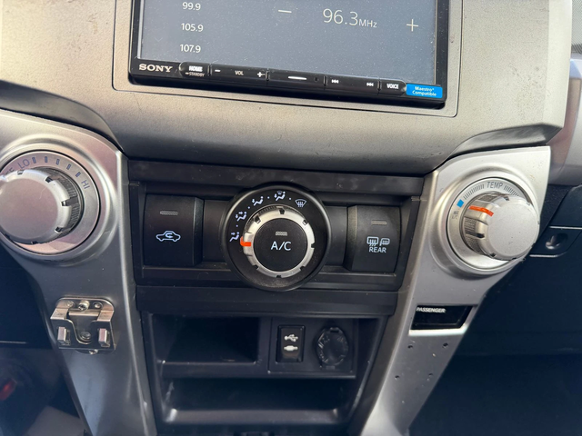 Toyota 4runner 4.0* V6* ЕДИН* СОБСТВЕНИК* ПОДГРЕВ* КАМЕРА* КЕЙЛЕС - автомобили, коли, обяви за нови и употребявани 10