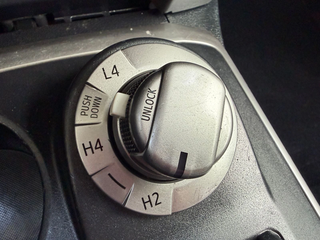 Toyota 4runner 4.0* V6* ЕДИН* СОБСТВЕНИК* ПОДГРЕВ* КАМЕРА* КЕЙЛЕС - автомобили, коли, обяви за нови и употребявани 11