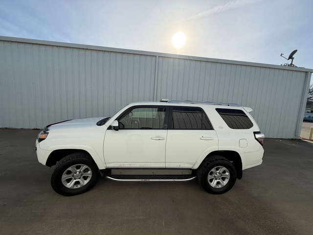 Toyota 4runner 4.0* V6* ЕДИН* СОБСТВЕНИК* ПОДГРЕВ* КАМЕРА* КЕЙЛЕС - автомобили, коли, обяви за нови и употребявани 5