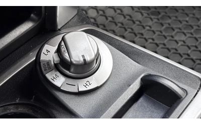 Toyota 4runner 4.0* V6* ПОДГРЕВ* КАМЕРА* КЕЙЛЕС* - автомобили, коли, обяви за нови и употребявани 13