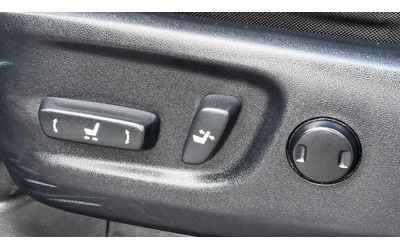 Toyota 4runner 4.0* V6* ПОДГРЕВ* КАМЕРА* КЕЙЛЕС* - автомобили, коли, обяви за нови и употребявани 15