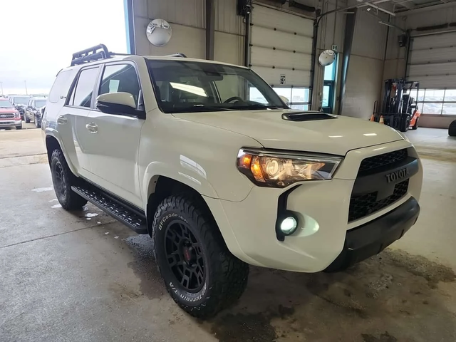 Toyota 4runner ПОДГРЕВИ| ПАНОРАМА| 2 КЛЮЧА| - автомобили, коли, обяви за нови и употребявани 1