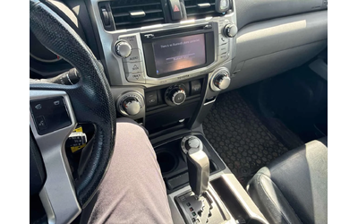 Toyota 4runner | SR5 | PANO | CARFAX - автомобили, коли, обяви за нови и употребявани 8