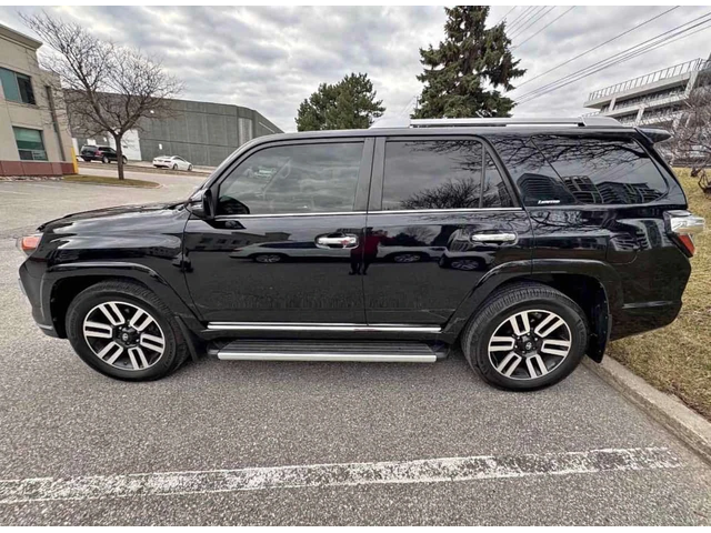 Toyota 4runner * 4WD * PANO* KEYLESS* ПОДГРЕВ* - автомобили, коли, обяви за нови и употребявани 1