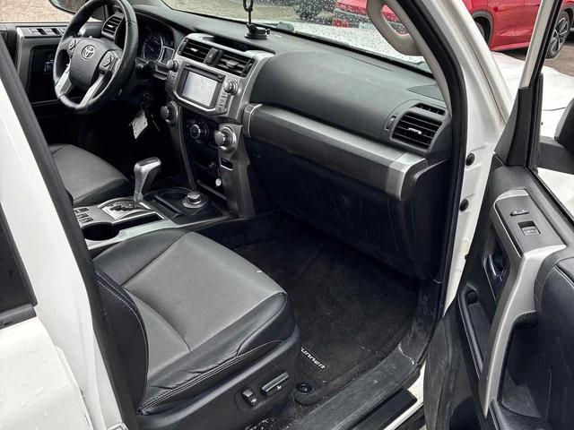 Toyota 4Runner 4WD 4dr V6 SR5 | CARFAX | - автомобили, коли, обяви за нови и употребявани 9