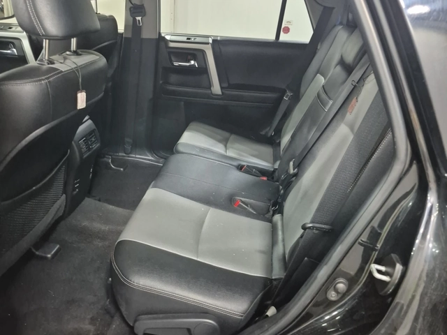 Toyota 4runner SR5 4WD - автомобили, коли, обяви за нови и употребявани 8