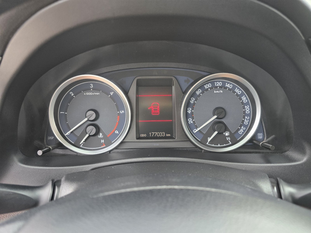 Toyota Auris 1.4 D4D - автомобили, коли, обяви за нови и употребявани 14