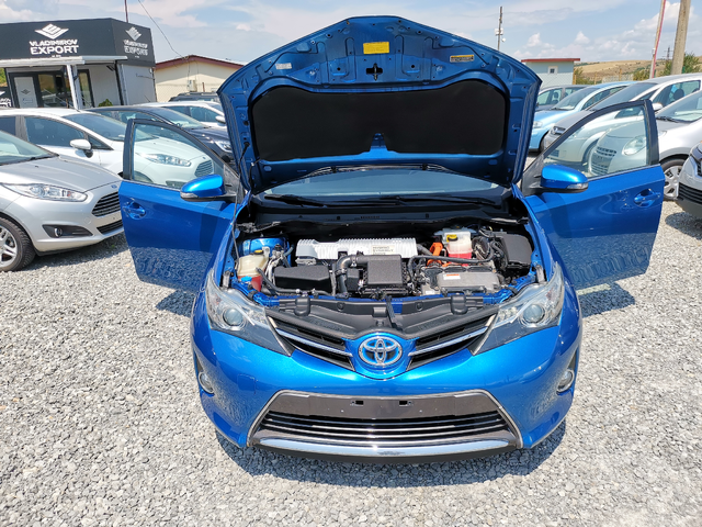 Toyota Auris 1.8 Hybrid E5B - автомобили, коли, обяви за нови и употребявани 10