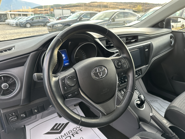 Toyota Auris 1.8H E6C BLACK EDITION - автомобили, коли, обяви за нови и употребявани 12