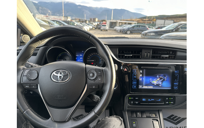 Toyota Auris 1.8H E6C BLACK EDITION - автомобили, коли, обяви за нови и употребявани 13