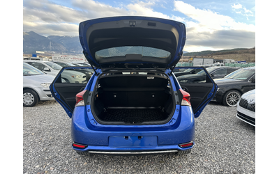 Toyota Auris 1.8H E6C BLACK EDITION - автомобили, коли, обяви за нови и употребявани 9