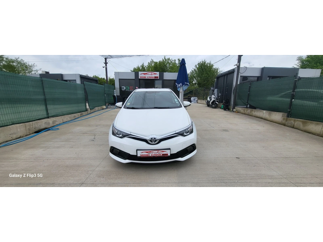 Toyota Auris 1330 VVT-I - автомобили, коли, обяви за нови и употребявани 0