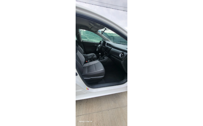 Toyota Auris 1330 VVT-I - автомобили, коли, обяви за нови и употребявани 10