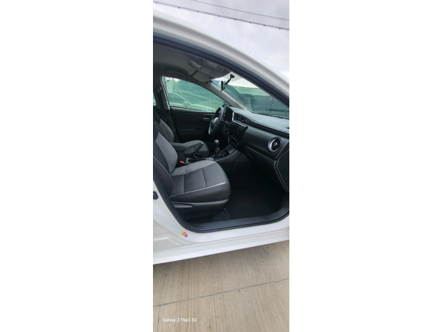 Toyota Auris 1330 VVT-I - автомобили, коли, обяви за нови и употребявани 10