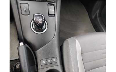 Toyota Auris 1, 8i  UNIKAT 136KS - автомобили, коли, обяви за нови и употребявани 12