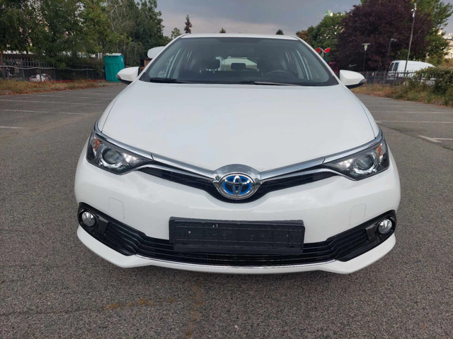 Toyota Auris 1, 8i  UNIKAT 136KS - автомобили, коли, обяви за нови и употребявани 2