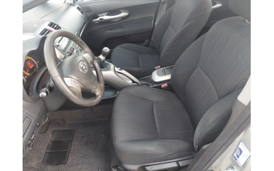Toyota Auris 1, 6i  УНИКАТ!!! - автомобили, коли, обяви за нови и употребявани 6