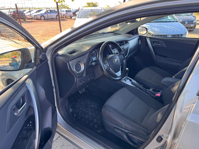 Toyota Auris 1.6i 132кс * Автоматик* - автомобили, коли, обяви за нови и употребявани 8