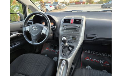 Toyota Auris 1.4D4d-90kc= 119.000km= FACELIFT= КЛИМАТРОНИК - автомобили, коли, обяви за нови и употребявани 12