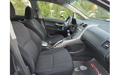 Toyota Auris 1.4D4d-90kc= 119.000km= FACELIFT= КЛИМАТРОНИК - автомобили, коли, обяви за нови и употребявани 14