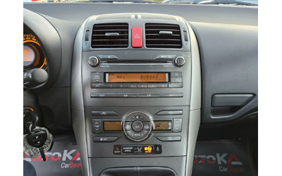 Toyota Auris 1.4D4d-90kc= 119.000km= FACELIFT= КЛИМАТРОНИК - автомобили, коли, обяви за нови и употребявани 15