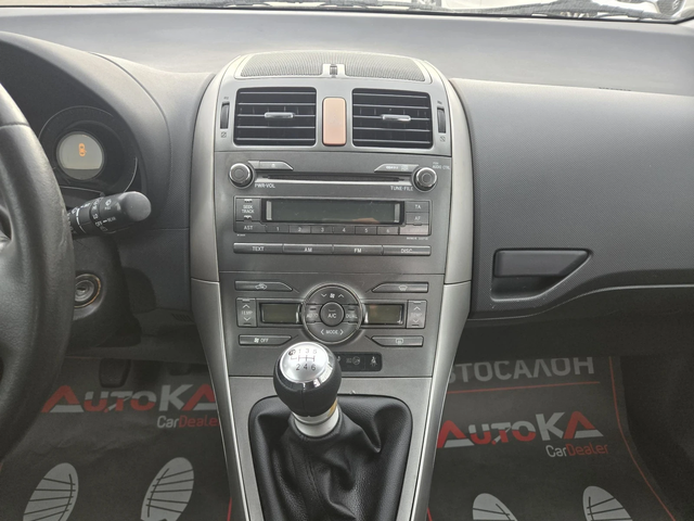 Toyota Auris 2.0D4d-126кс= 136.000км= 6СК= КЛИМАТРОНИК - автомобили, коли, обяви за нови и употребявани 15