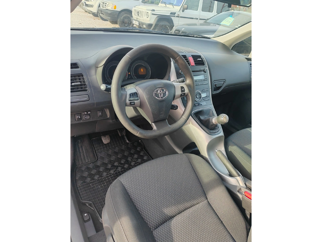 Toyota Auris 2.0, 127к.с. - автомобили, коли, обяви за нови и употребявани 10