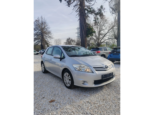 Toyota Auris 2.0, 127к.с. - автомобили, коли, обяви за нови и употребявани 1
