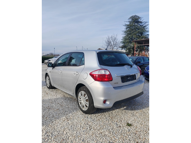 Toyota Auris 2.0, 127к.с. - автомобили, коли, обяви за нови и употребявани 3