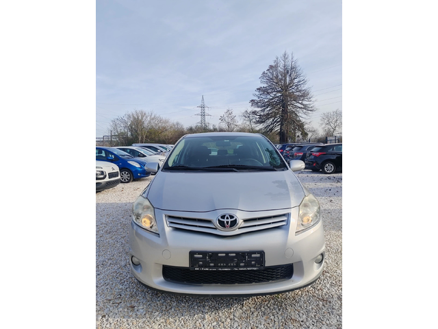 Toyota Auris 2.0, 127к.с. - автомобили, коли, обяви за нови и употребявани 4
