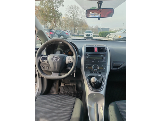 Toyota Auris 2.0, 127к.с. - автомобили, коли, обяви за нови и употребявани 9