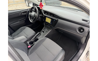 Toyota Auris 1.8 HYBRID(КАТО НОВА) - автомобили, коли, обяви за нови и употребявани 11