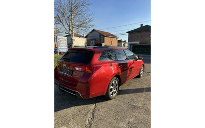 Toyota Auris - автомобили, коли, обяви за нови и употребявани 6