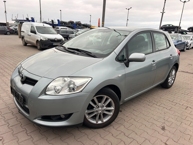 Toyota Auris 1.3i EURO 5 - автомобили, коли, обяви за нови и употребявани 0