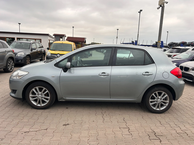 Toyota Auris 1.3i EURO 5 - автомобили, коли, обяви за нови и употребявани 8