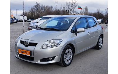 toyota-auris - 0