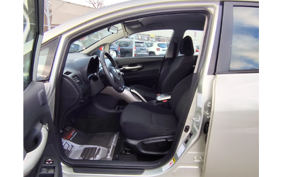 Toyota Auris 1.4D-4D* KLIMATRONIK* - автомобили, коли, обяви за нови и употребявани 6