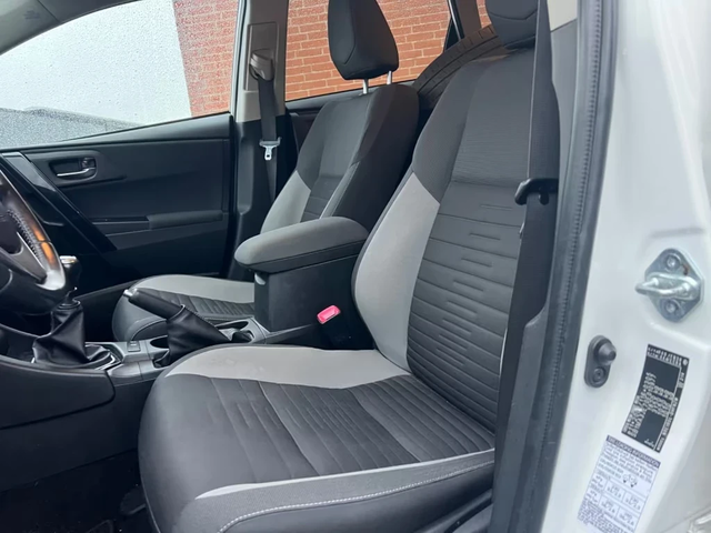 Toyota Auris 1.2 Comfort 116кс - автомобили, коли, обяви за нови и употребявани 11