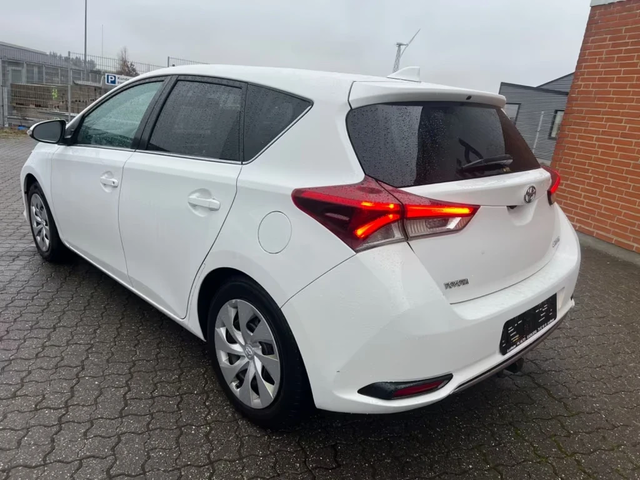 Toyota Auris 1.2 Comfort 116кс - автомобили, коли, обяви за нови и употребявани 5