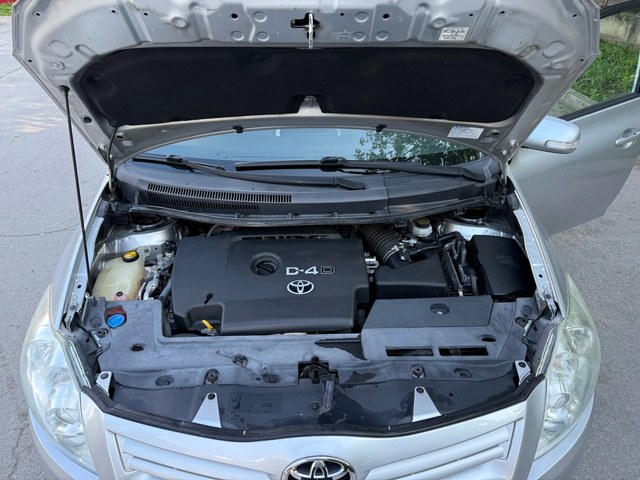 Toyota Auris 2.0 D4D - автомобили, коли, обяви за нови и употребявани 14