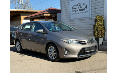 toyota-auris - 2