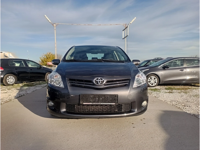 Toyota Auris 2.0D4D, 126кс - автомобили, коли, обяви за нови и употребявани 1