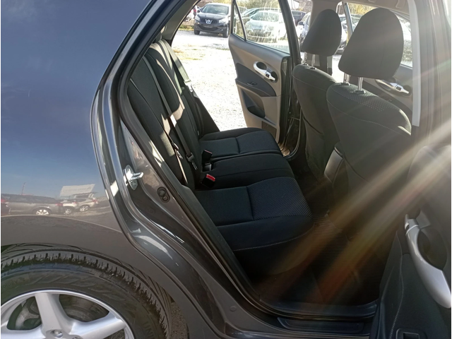 Toyota Auris 2.0D4D, 126кс - автомобили, коли, обяви за нови и употребявани 6