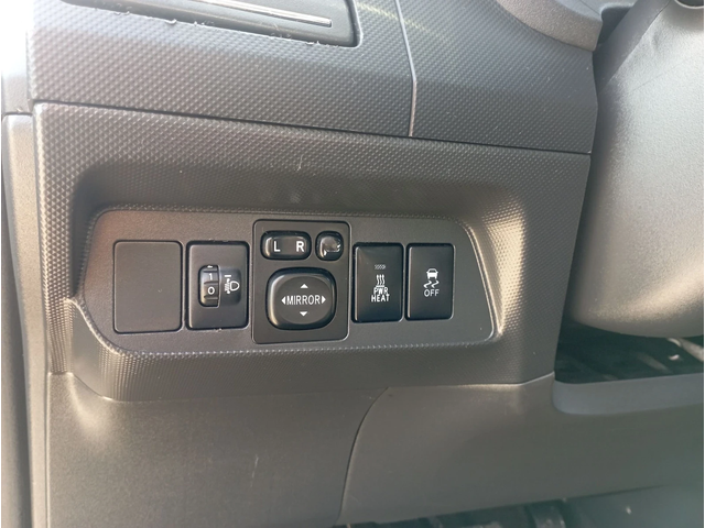 Toyota Auris 2.0D4D, 126кс - автомобили, коли, обяви за нови и употребявани 9