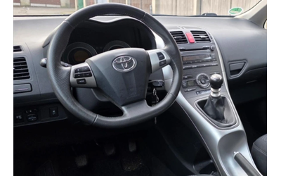 Toyota Auris 1.6i/SOLL - автомобили, коли, обяви за нови и употребявани 9