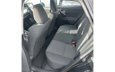 Toyota Auris 2.0 D4-D - автомобили, коли, обяви за нови и употребявани 11
