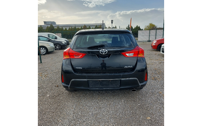 toyota-auris - 4