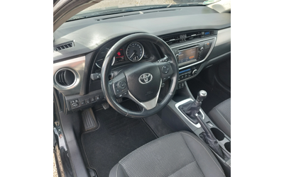 Toyota Auris 2.0 D4-D - автомобили, коли, обяви за нови и употребявани 7